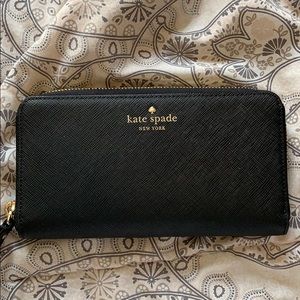 Kate Spade wristlet and phone holder